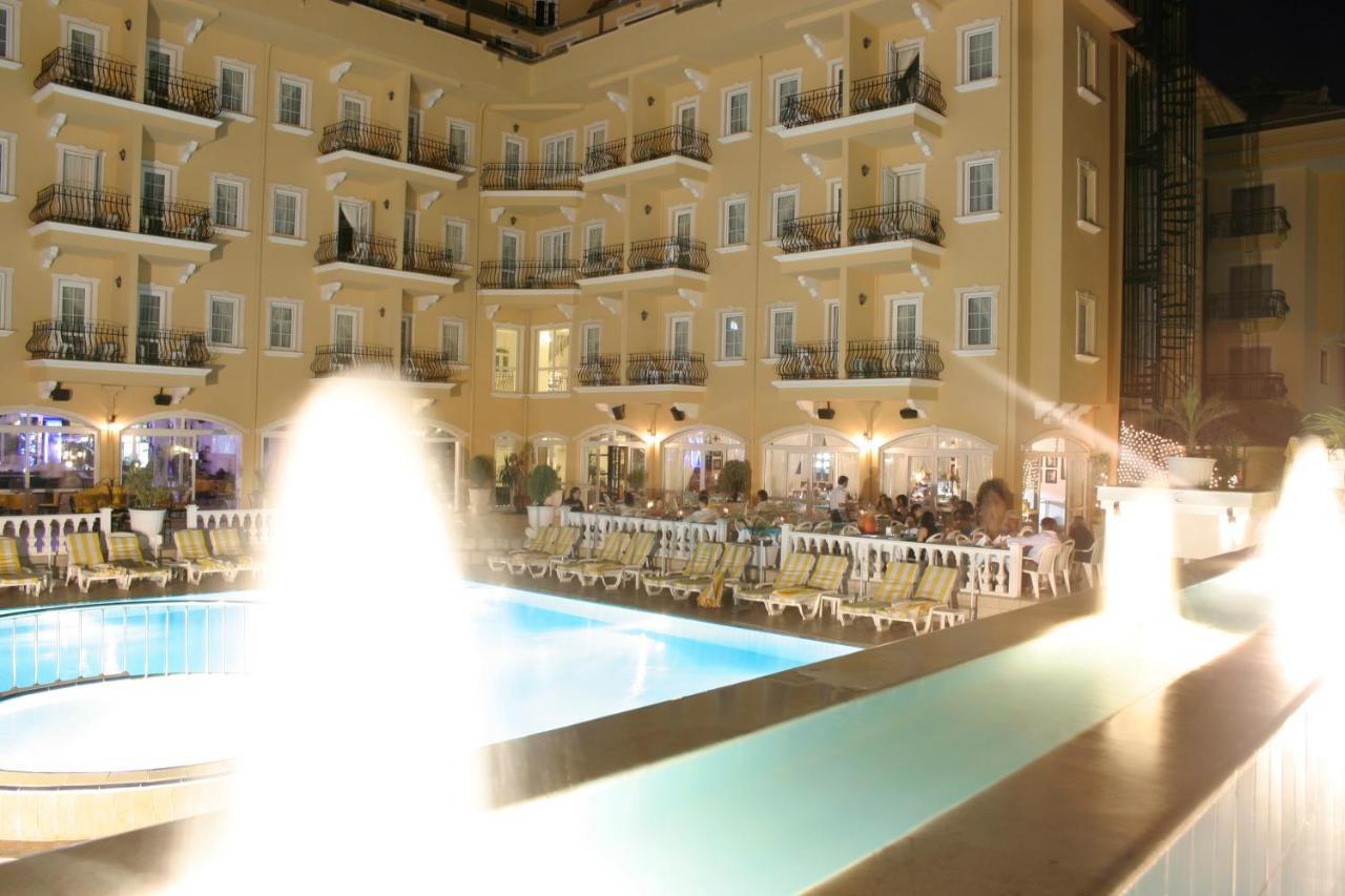 Hotel Sinatra เกเมร์ ภายนอก รูปภาพ